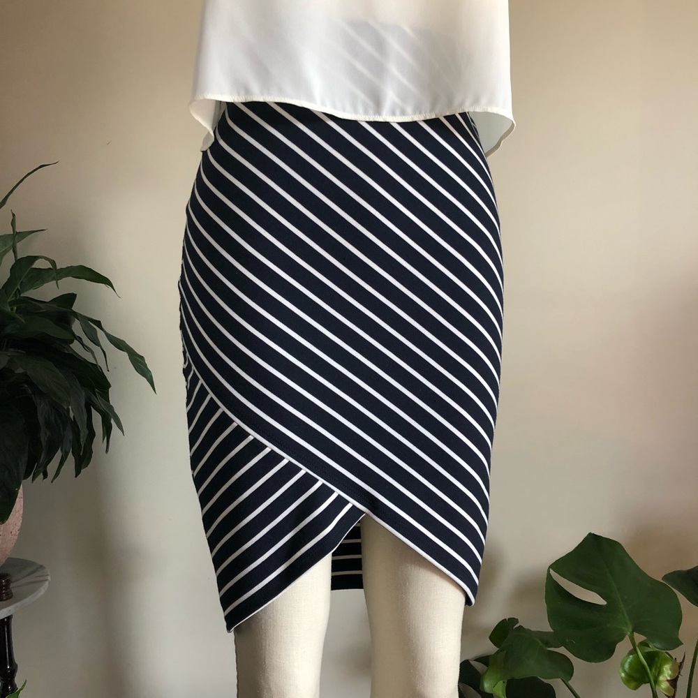 Striped pencil skirt